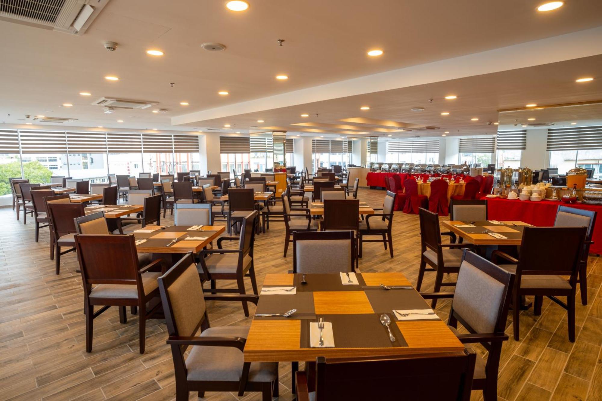 City Rise Hotel Miri Zewnętrze zdjęcie